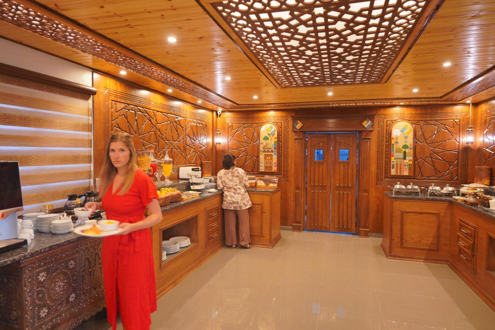 Petra Plaza Hotel Wadi Musa Exterior photo
