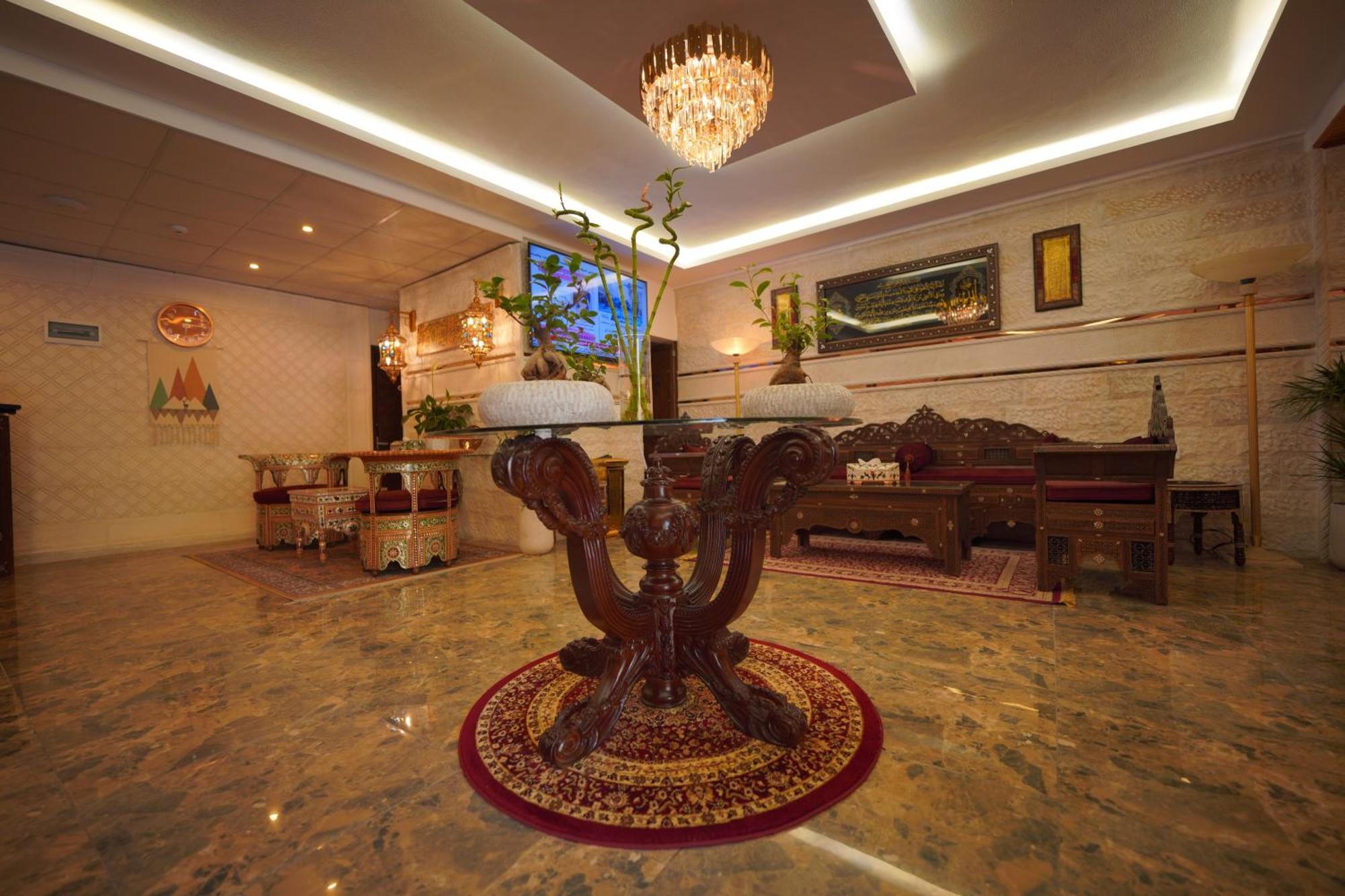 Petra Plaza Hotel Wadi Musa Exterior photo
