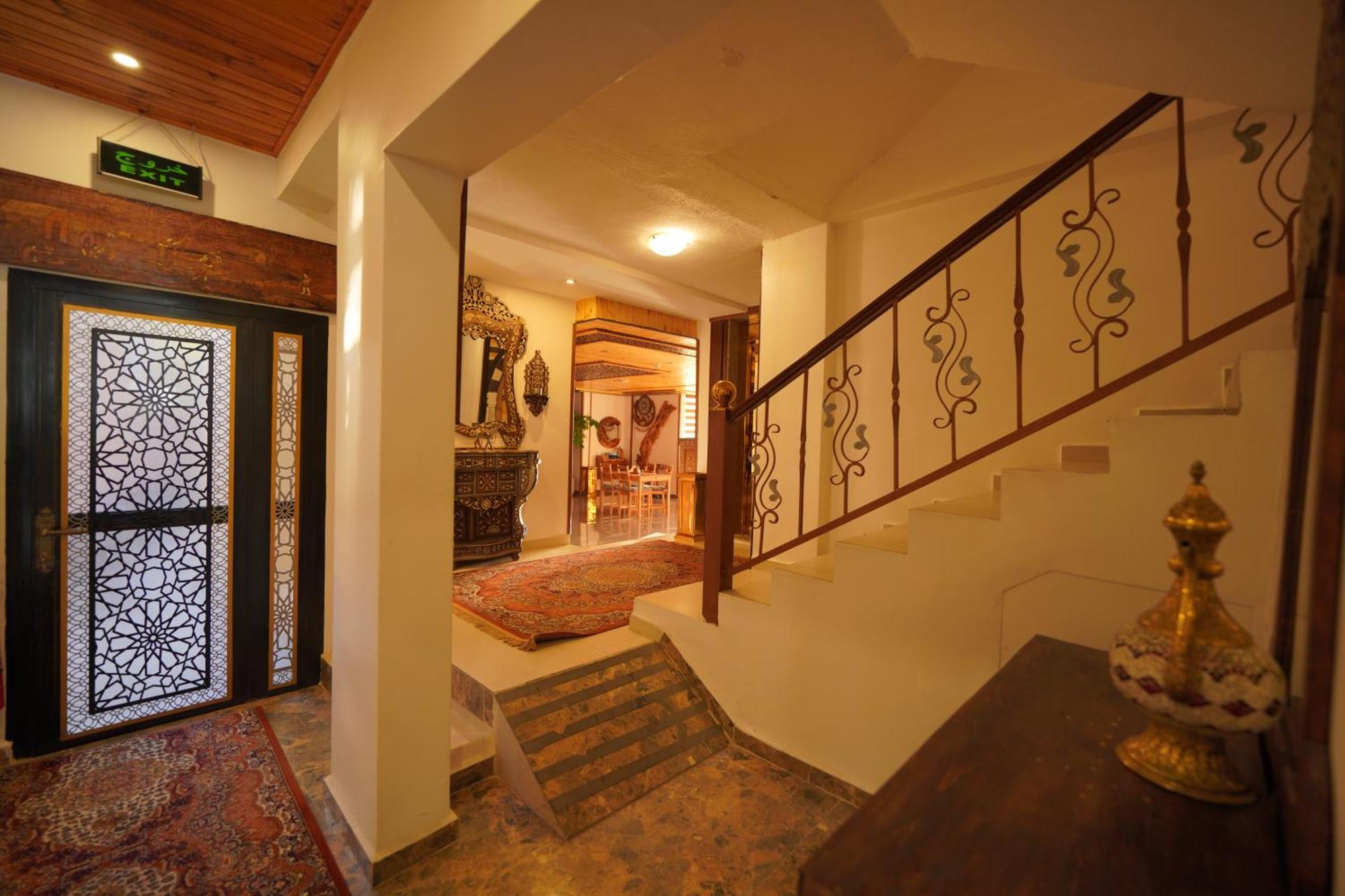 Petra Plaza Hotel Wadi Musa Exterior photo