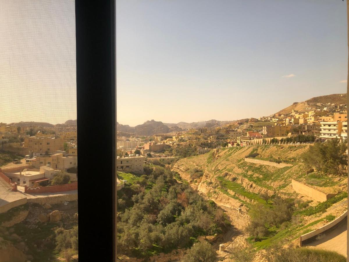 Petra Plaza Hotel Wadi Musa Exterior photo